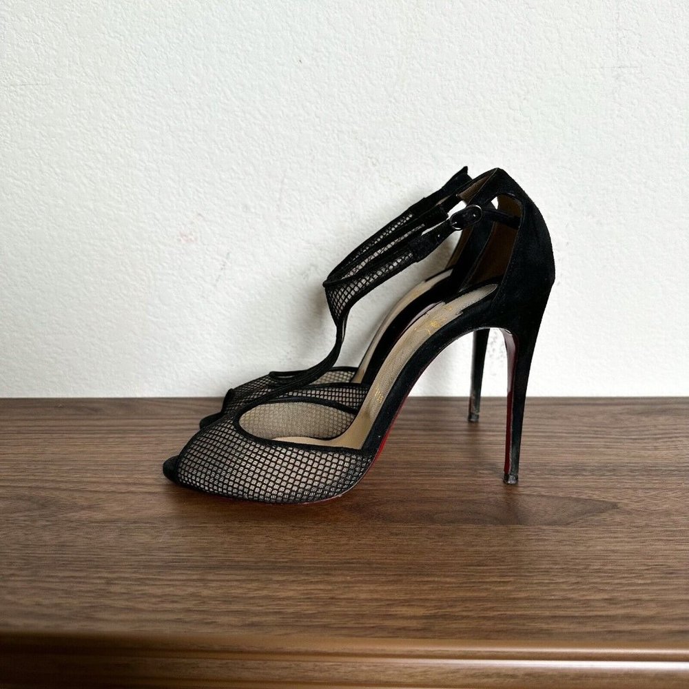 ❤️SOLD❤️Christian Louboutin Heels - Picture 7 of 12